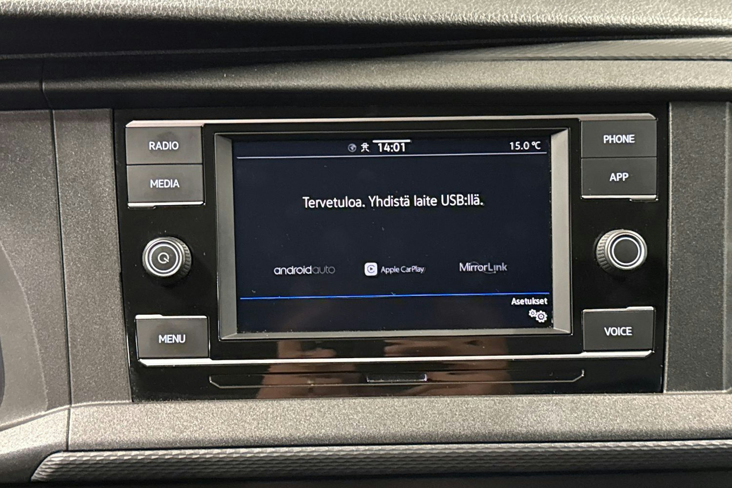 Valkoinen Volkswagen TRANSPORTER 2020 kuva 18.