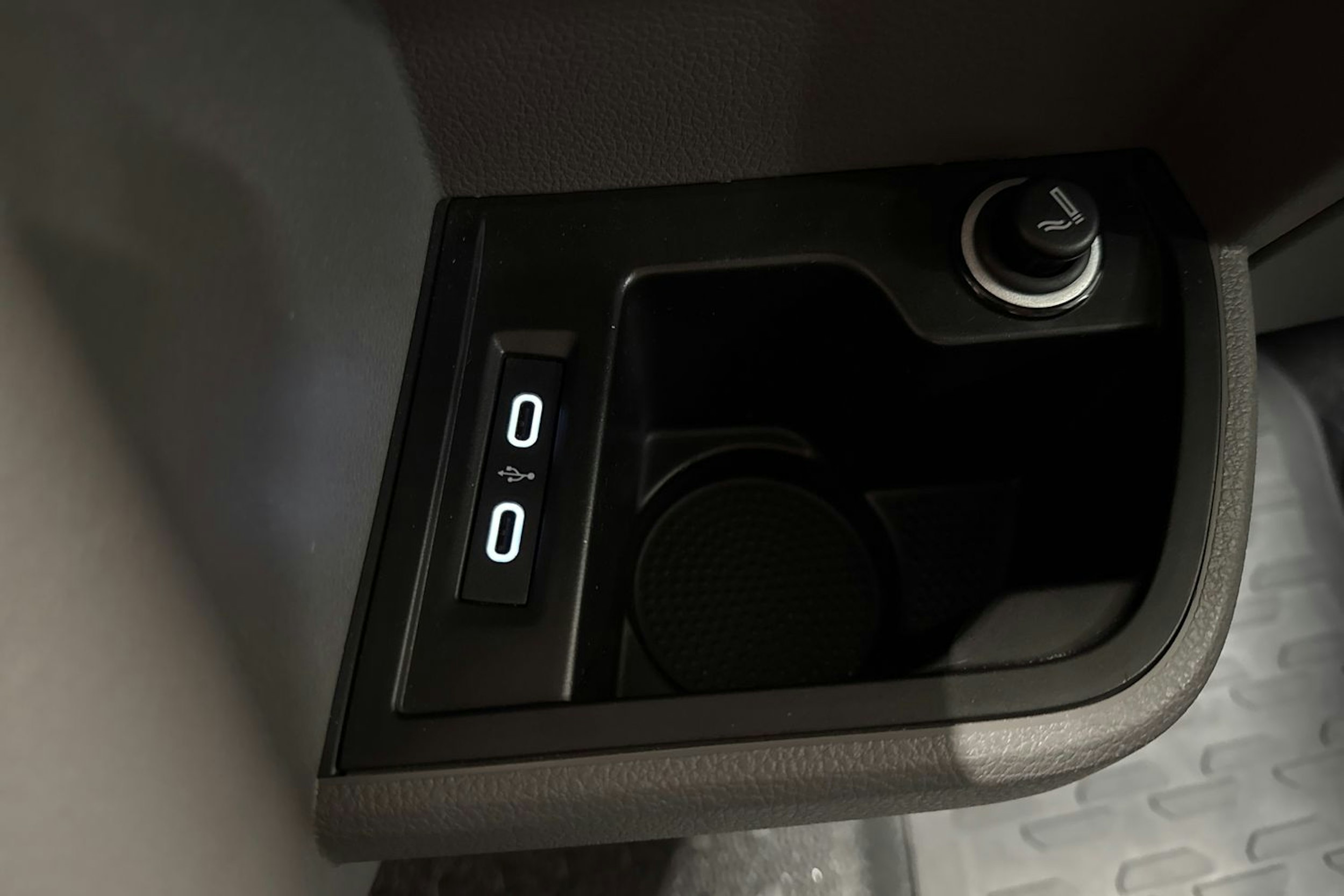 Valkoinen Volkswagen TRANSPORTER 2020 kuva 20.