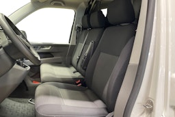 valkoinen Volkswagen Transporter 2020 kuva 10.