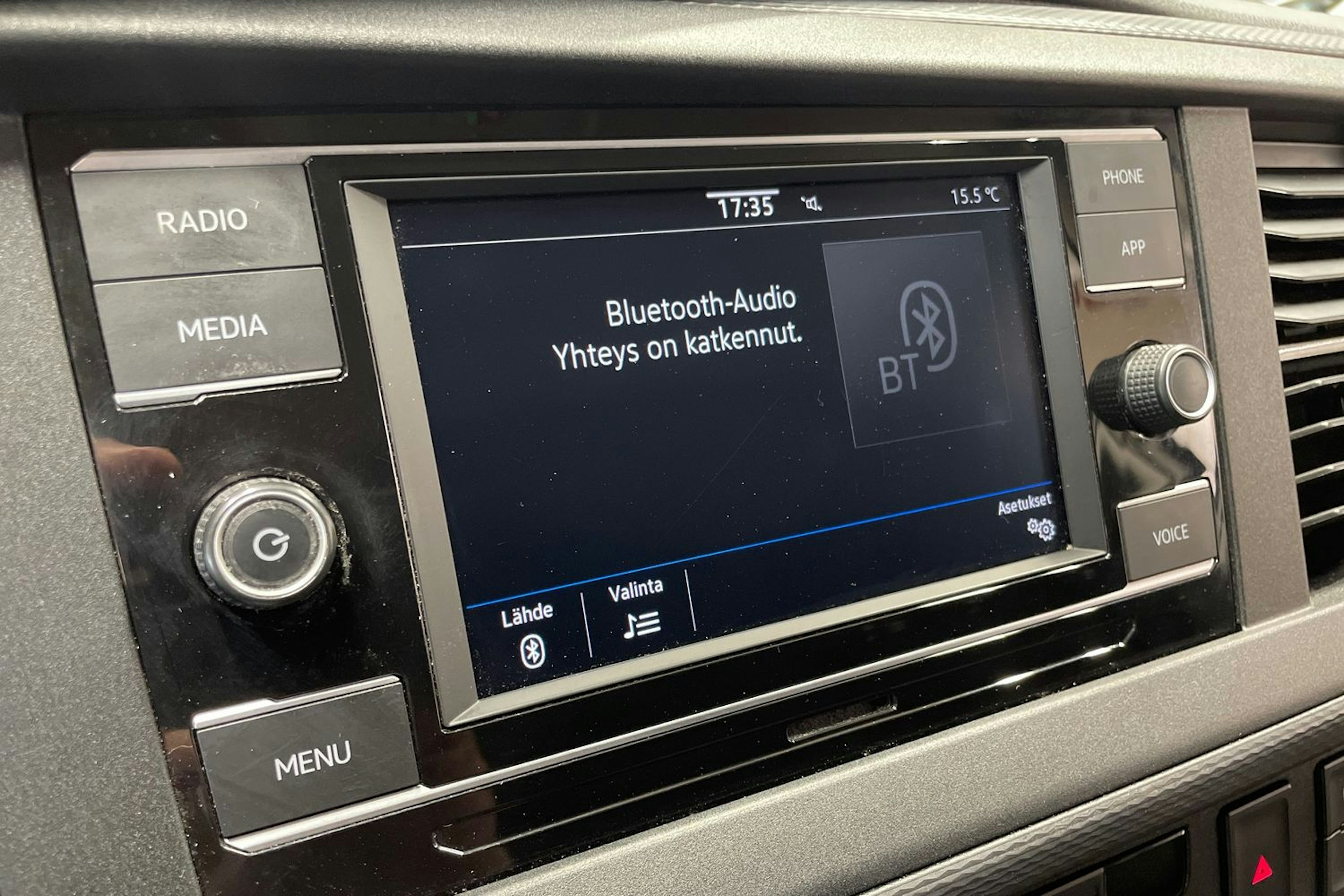 valkoinen Volkswagen Transporter 2020 kuva 30.