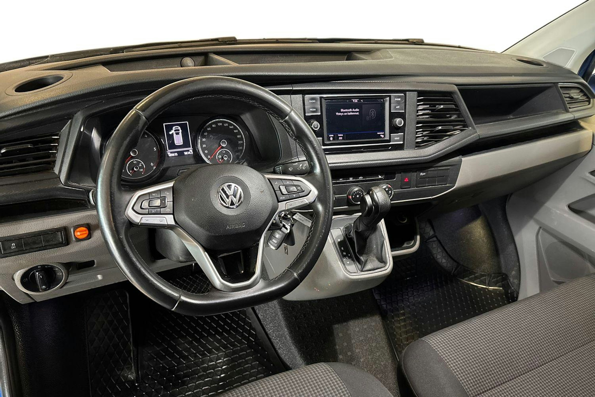 Sininen Volkswagen TRANSPORTER 2020 kuva 9.
