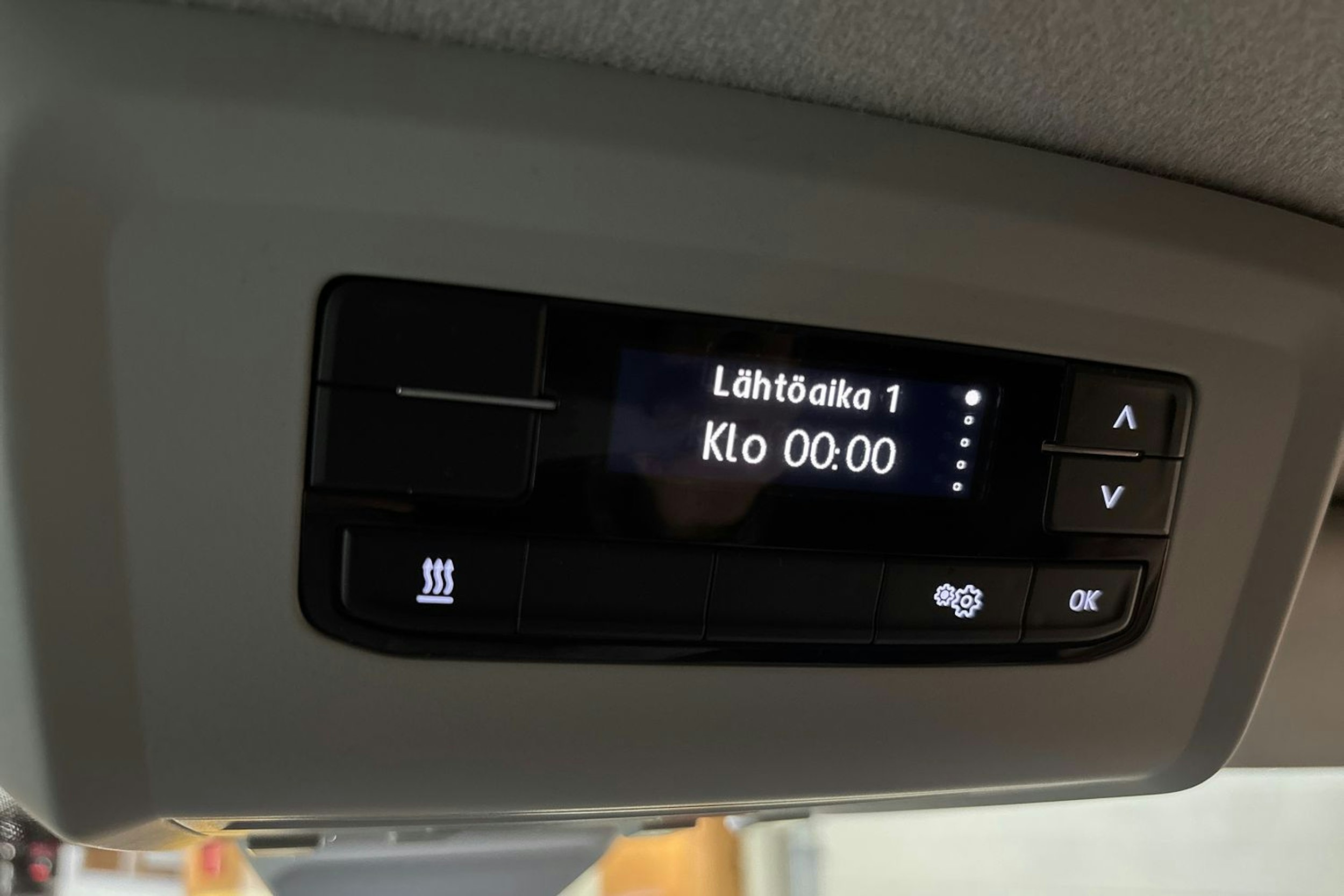 Sininen Volkswagen TRANSPORTER 2020 kuva 22.