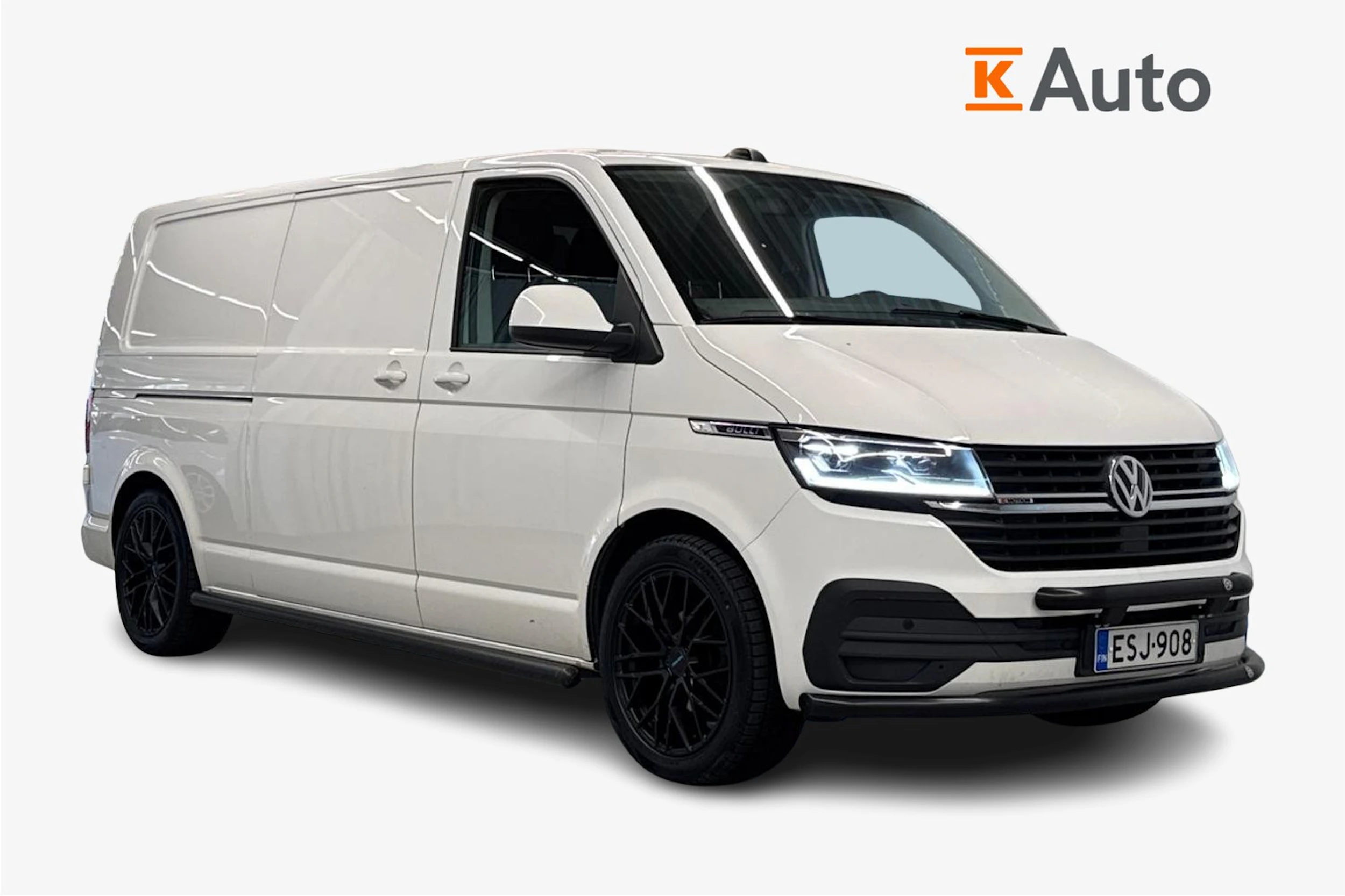 valkoinen Volkswagen Transporter 2020 kuva 1.