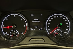 valkoinen Volkswagen Transporter 2020 kuva 17.