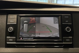 valkoinen Volkswagen Transporter 2020 kuva 18.