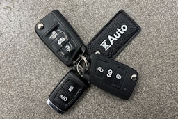 valkoinen Volkswagen Transporter 2020 kuva 23.