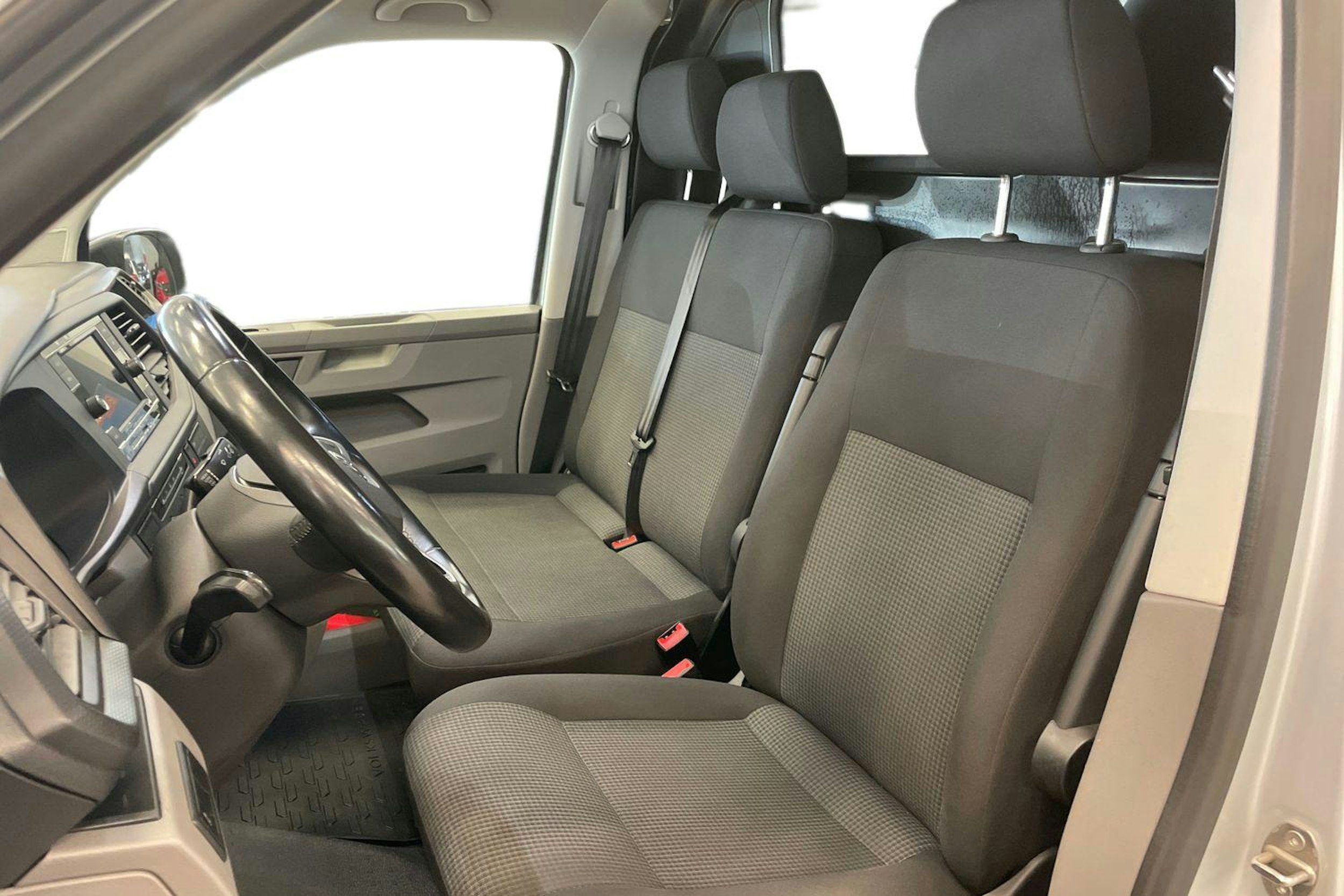 Hopea Volkswagen TRANSPORTER 2020 kuva 8.