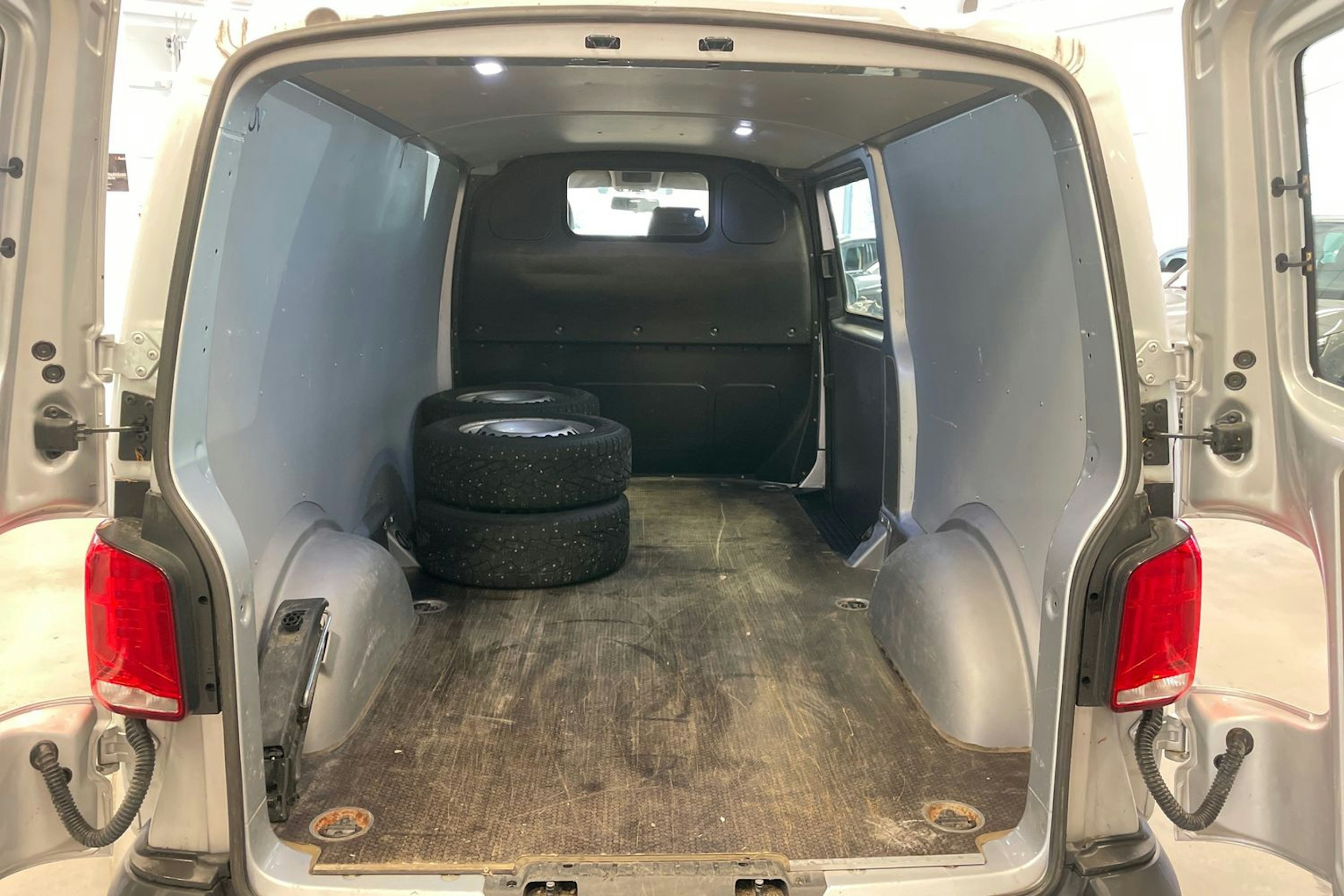 Hopea Volkswagen TRANSPORTER 2020 kuva 15.