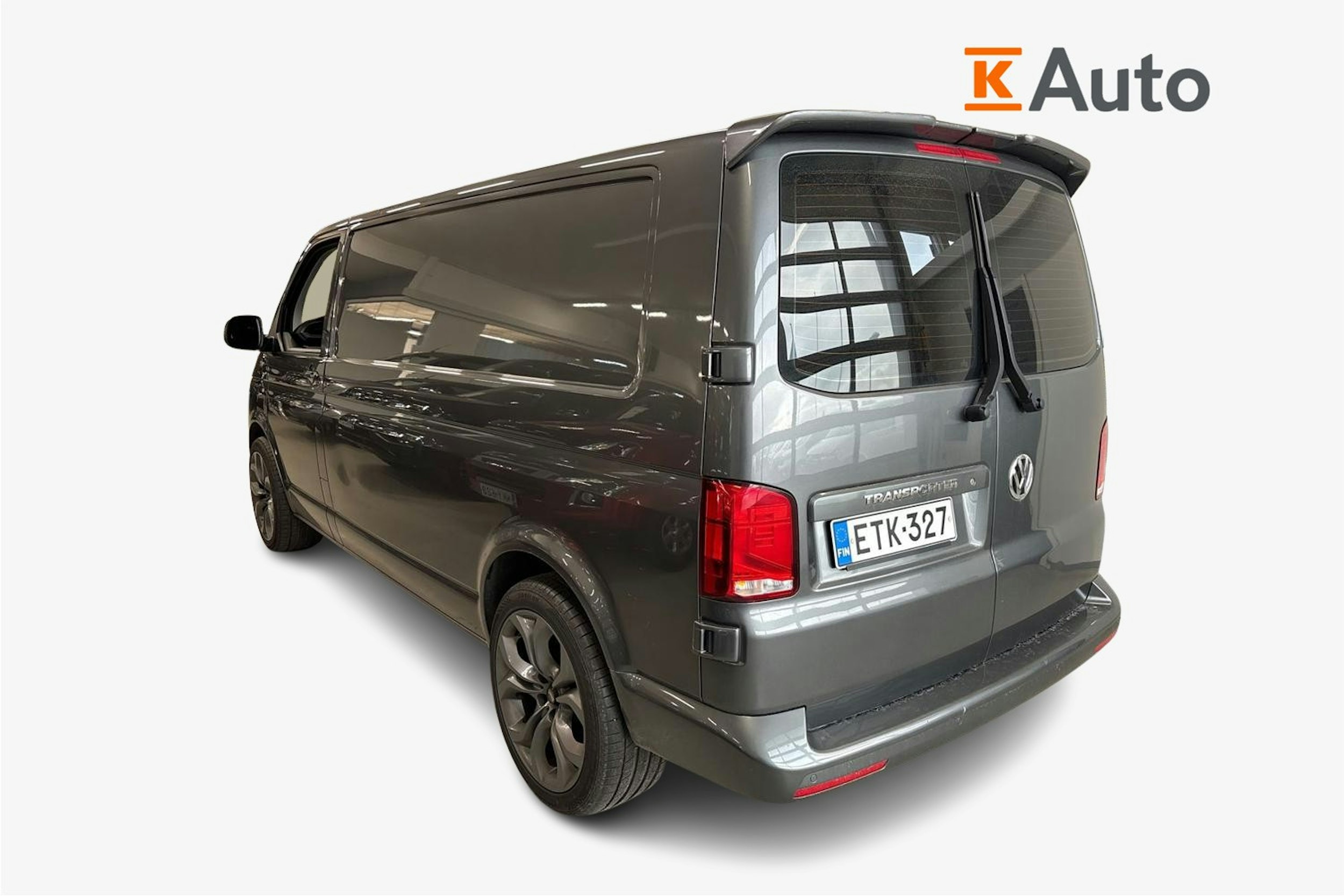 Harmaa Volkswagen Transporter 2020 kuva 2.