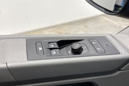 harmaa Volkswagen Transporter 2020 kuva 20.