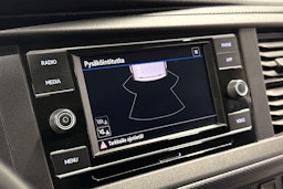 harmaa Volkswagen Transporter 2020 kuva 23.