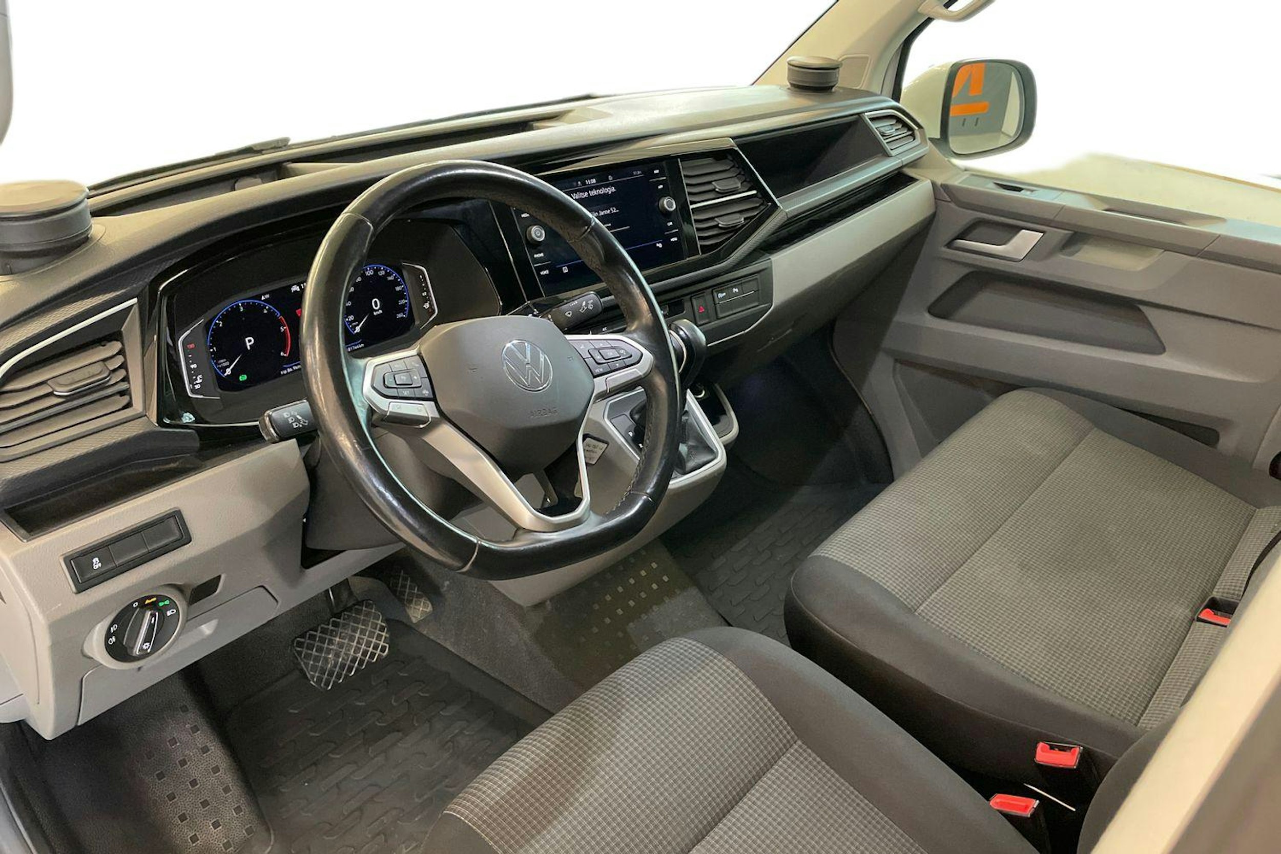 Valkoinen Volkswagen TRANSPORTER 2020 kuva 7.