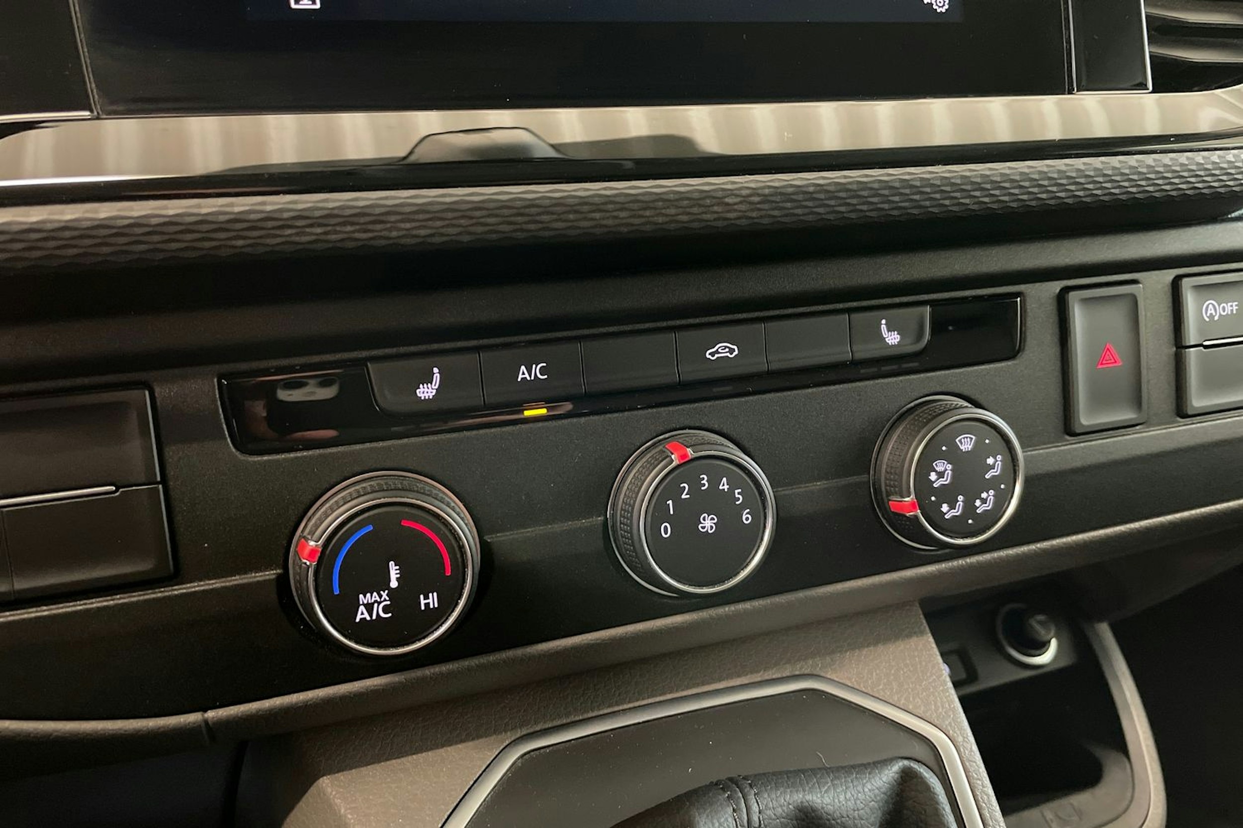 Valkoinen Volkswagen TRANSPORTER 2020 kuva 20.