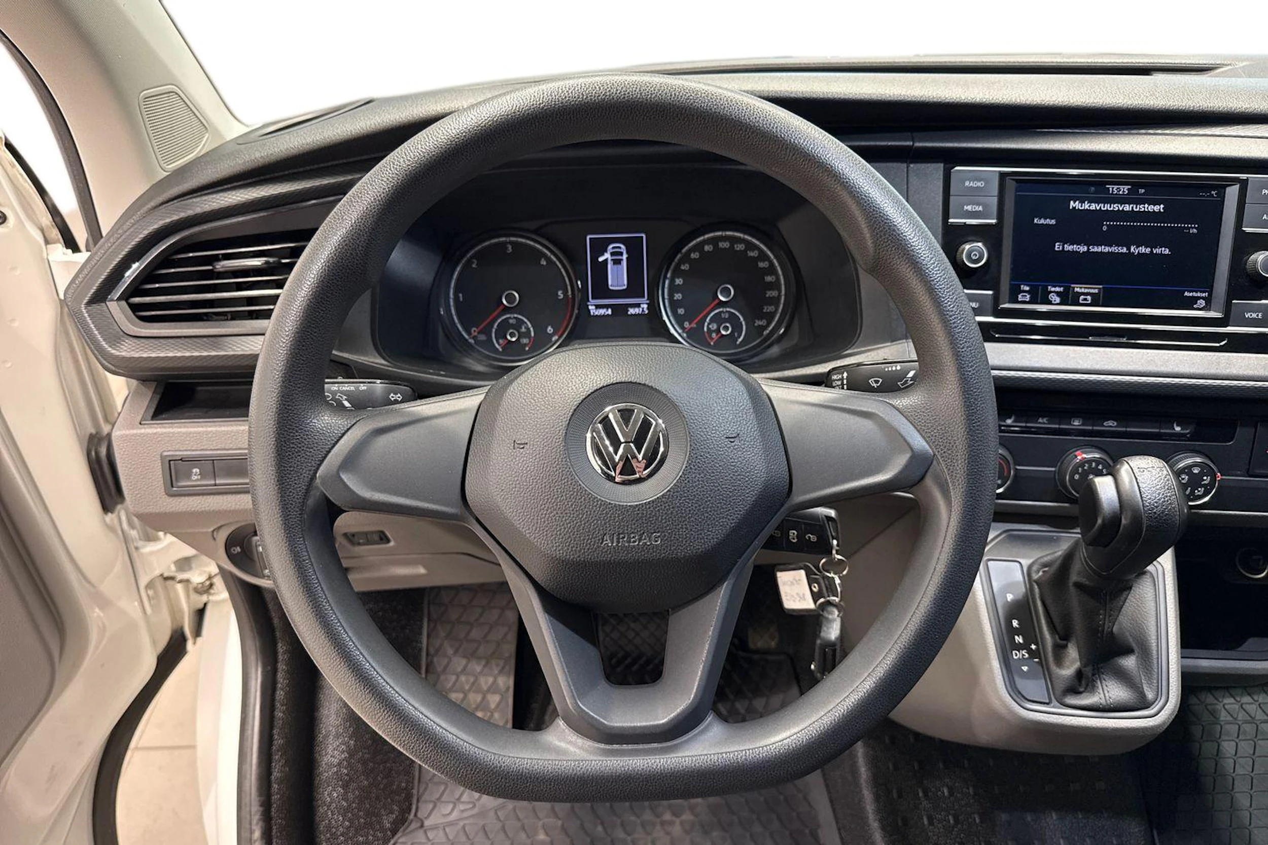 valkoinen Volkswagen Transporter 2020 kuva 9.