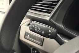valkoinen Volkswagen Transporter 2020 kuva 22.