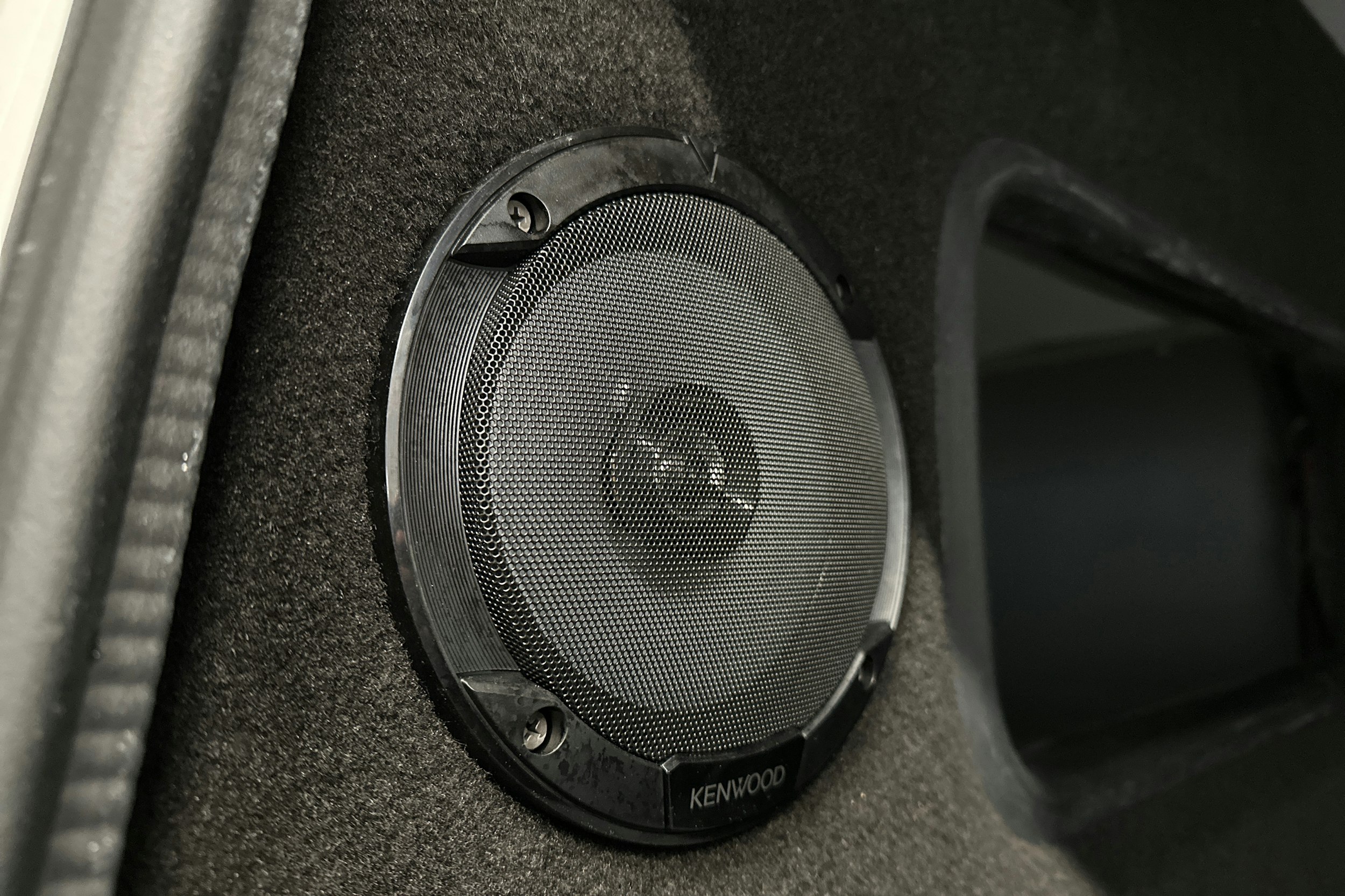 valkoinen Volkswagen Transporter 2020 kuva 18.