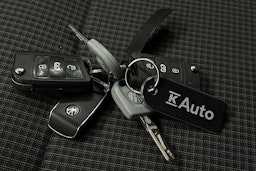 valkoinen Volkswagen Transporter 2020 kuva 29.