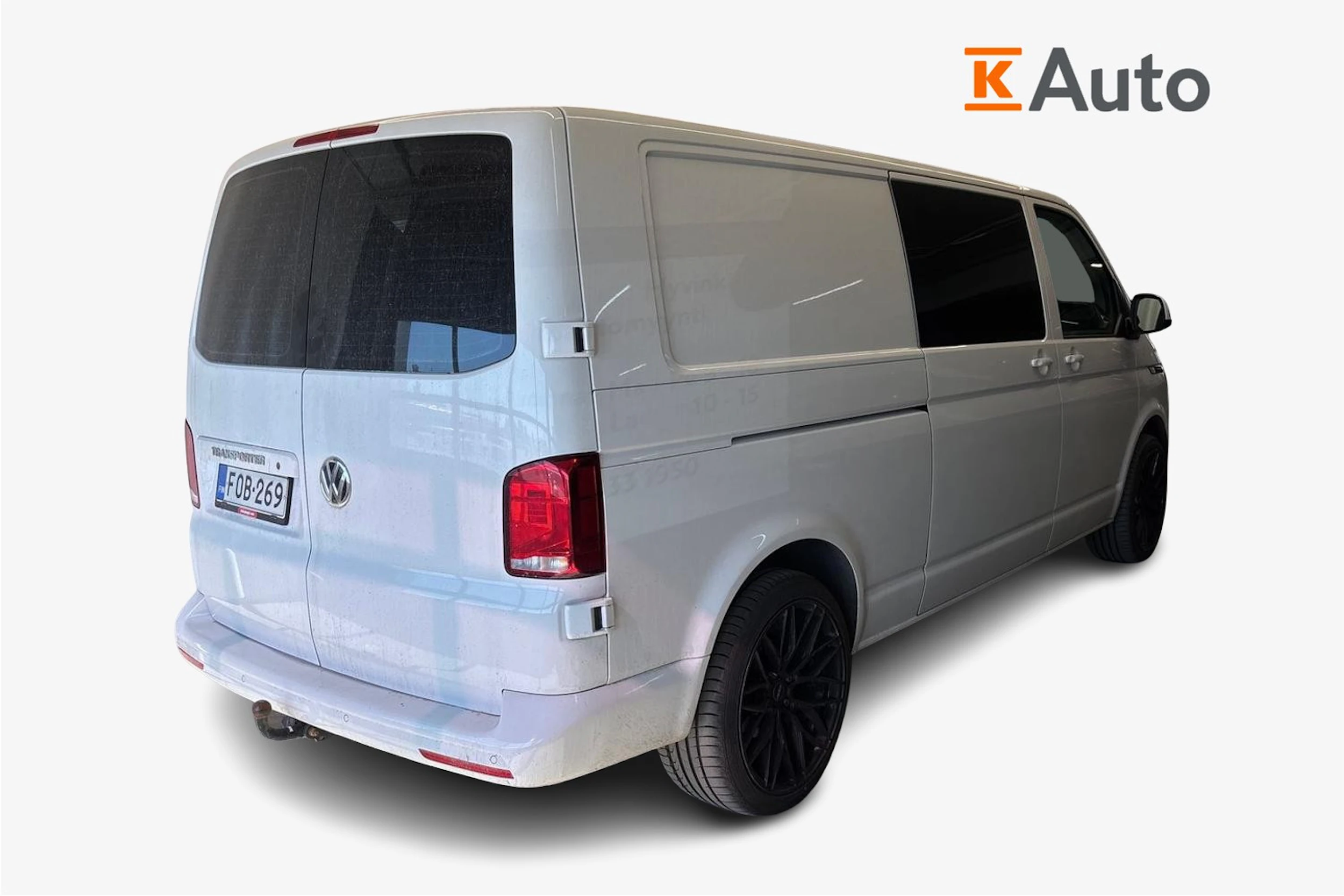 valkoinen Volkswagen Transporter 2020 kuva 2.