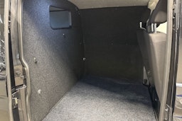 musta Volkswagen Transporter 2020 kuva 8.