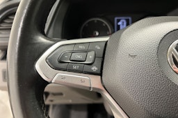 valkoinen Volkswagen Transporter 2020 kuva 13.