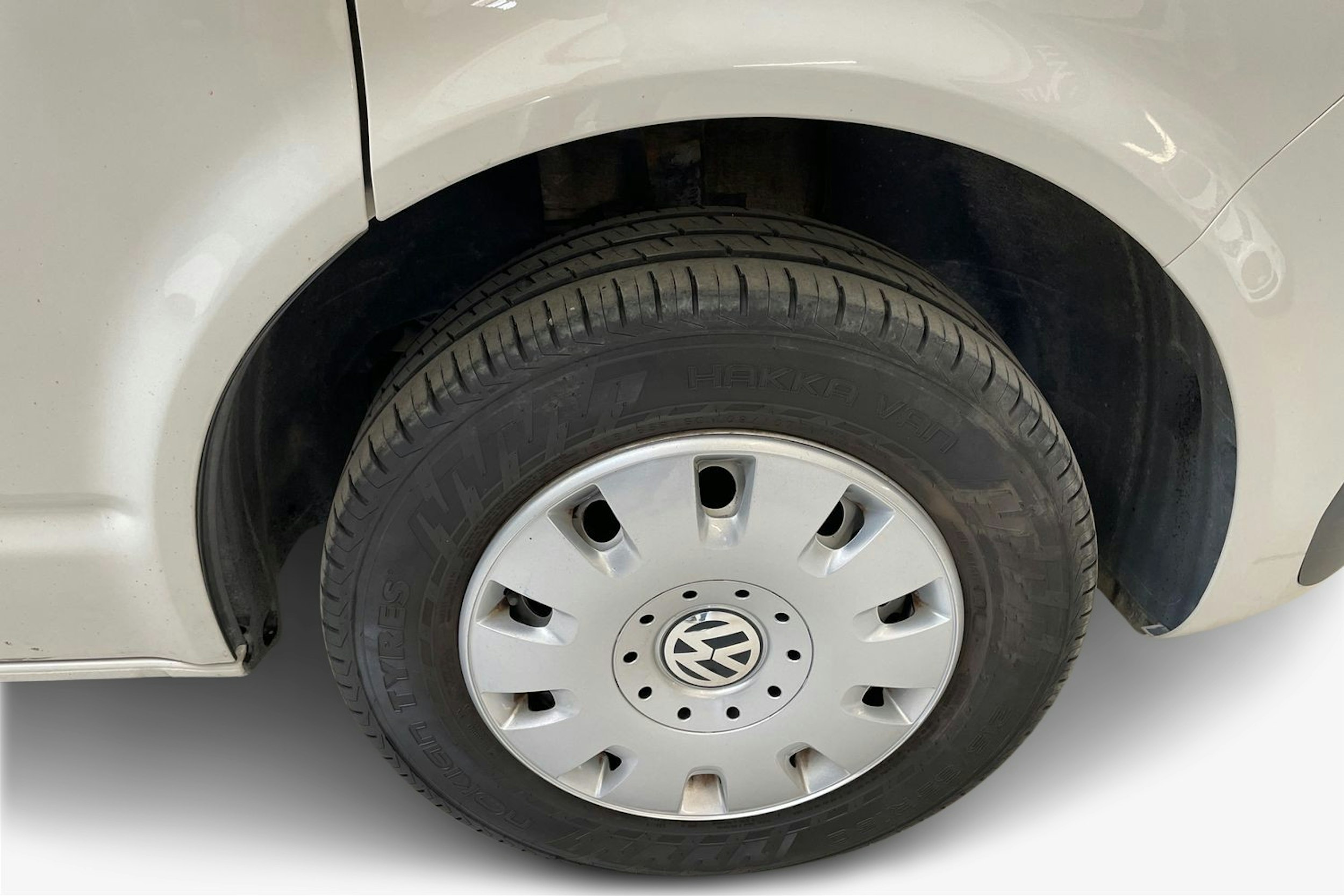 harmaa Volkswagen Transporter 2020 kuva 11.