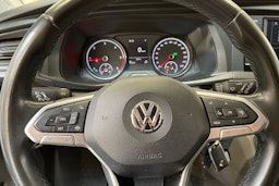 harmaa Volkswagen Transporter 2020 kuva 17.