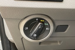 harmaa Volkswagen Transporter 2020 kuva 19.