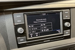harmaa Volkswagen Transporter 2020 kuva 20.