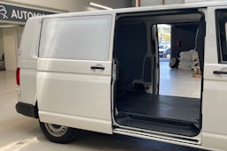 valkoinen Volkswagen Transporter 2020 kuva 12.