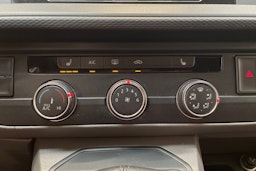 valkoinen Volkswagen Transporter 2020 kuva 25.