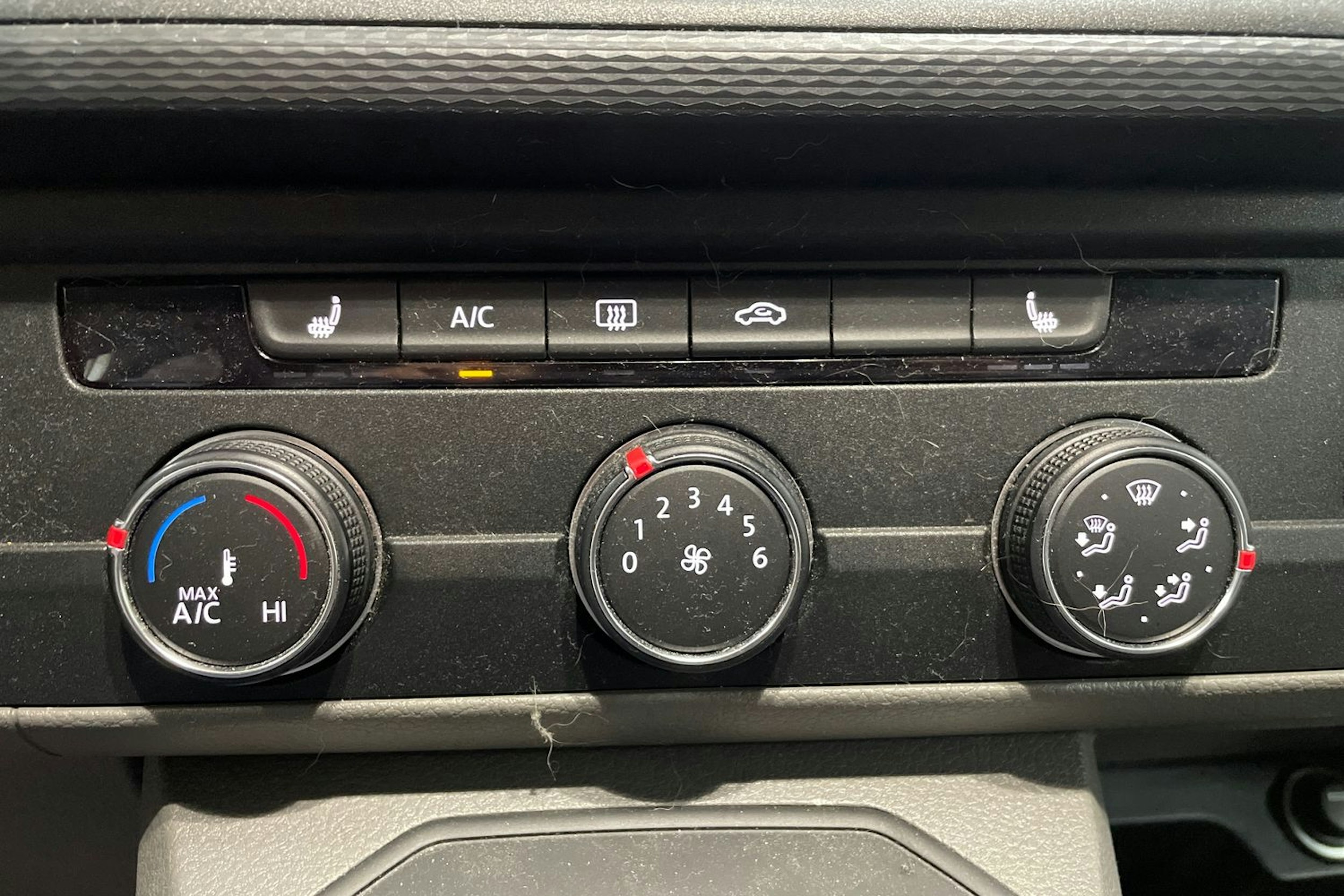 Musta Volkswagen TRANSPORTER 2020 kuva 15.