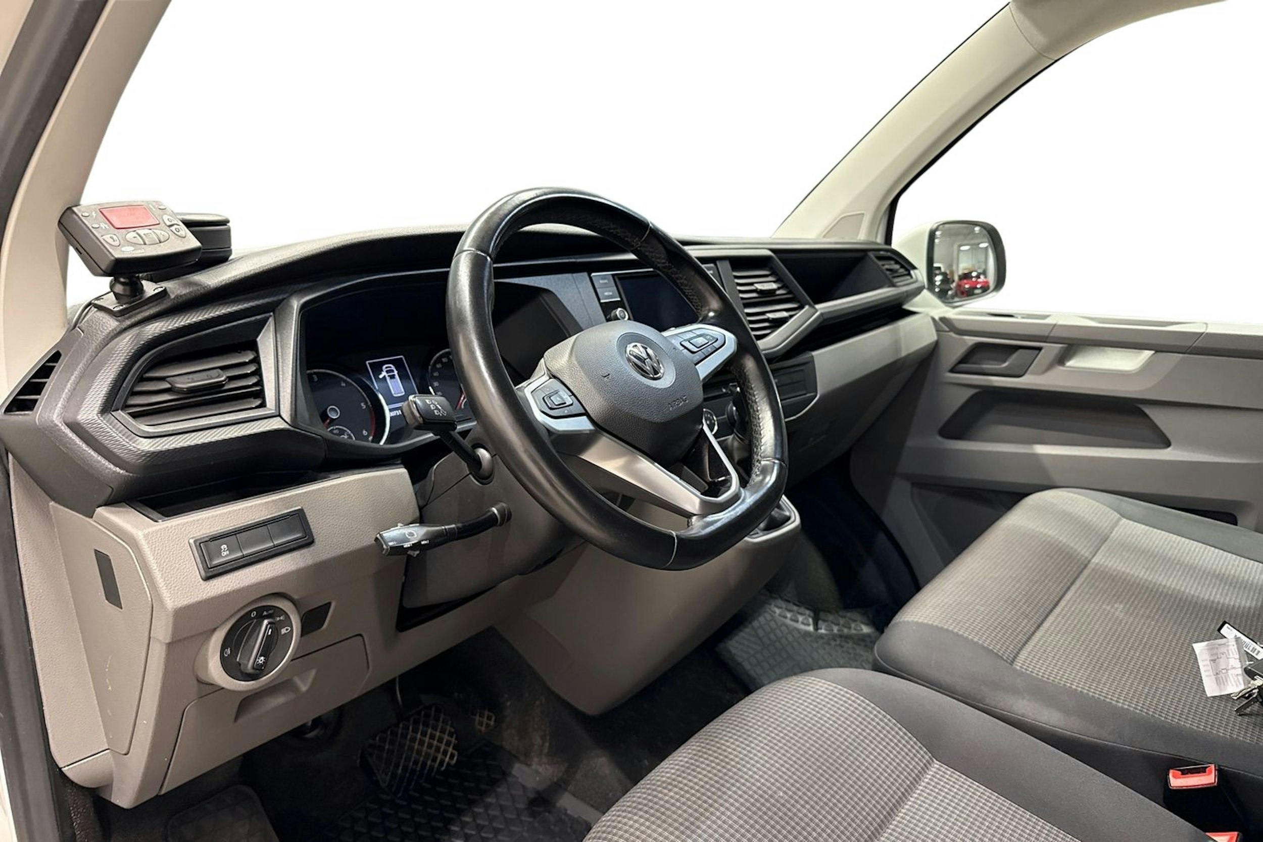 Valkoinen Volkswagen TRANSPORTER 2020 kuva 7.