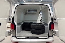 Valkoinen Volkswagen TRANSPORTER 2020 kuva 16.