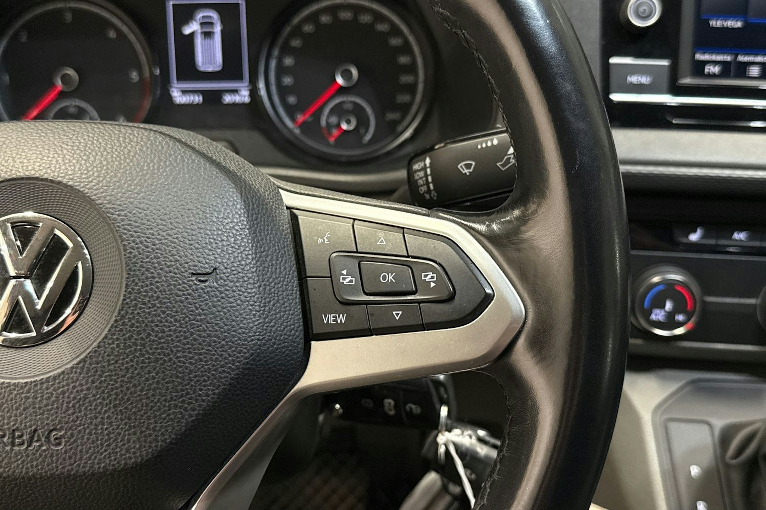 Valkoinen Volkswagen TRANSPORTER 2020 kuva 21.