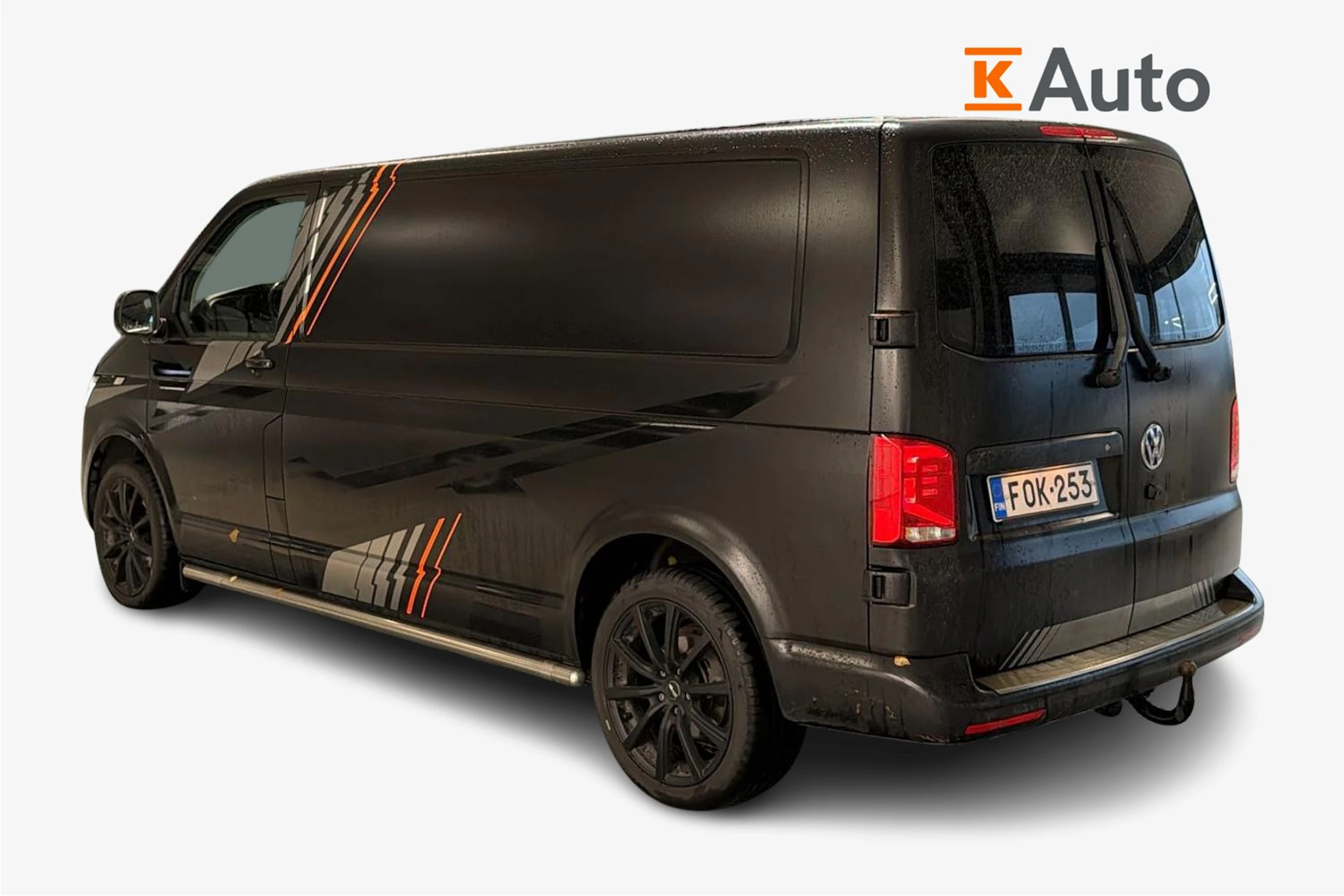 beige Volkswagen Transporter 2020 kuva 2.