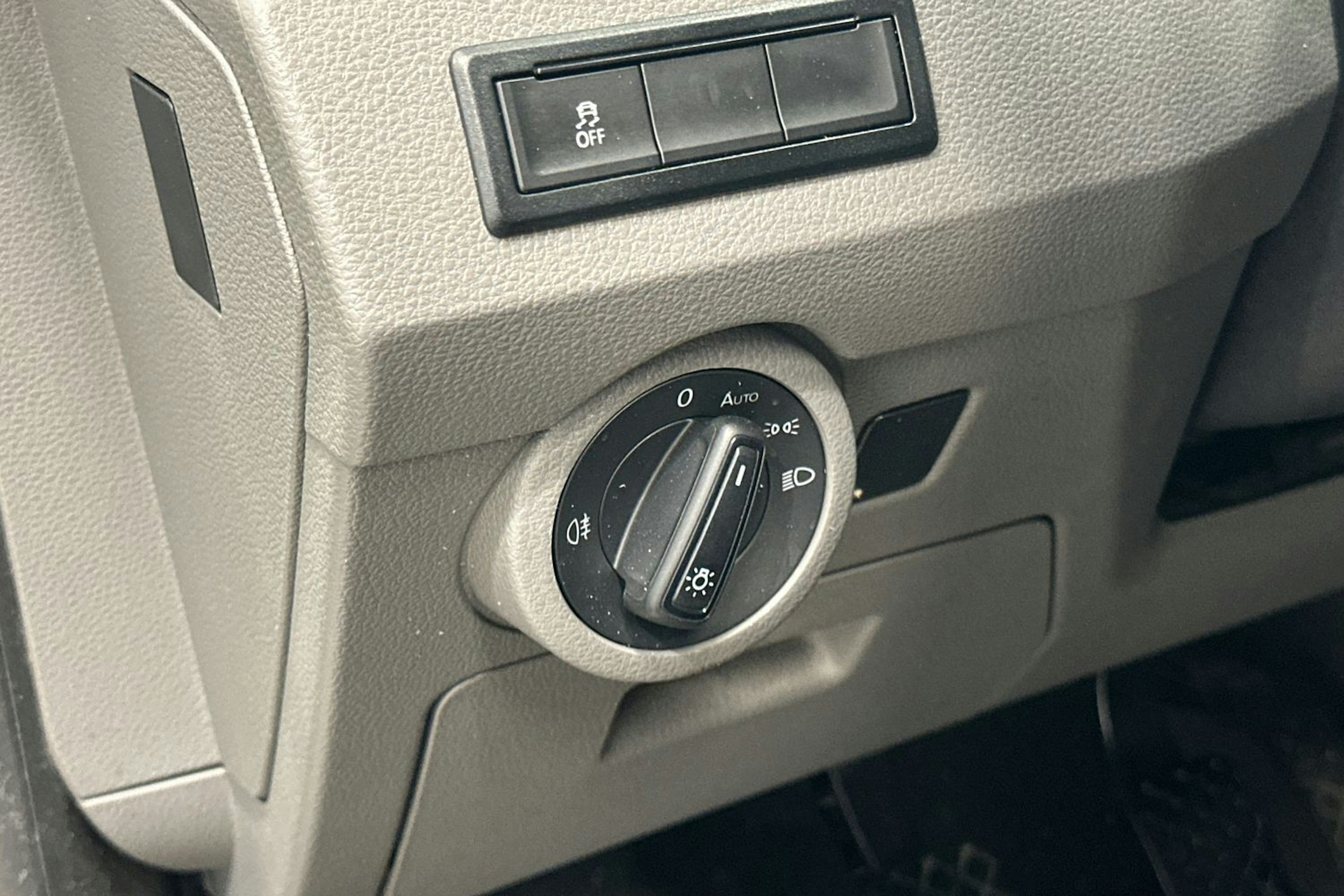 hopea Volkswagen Transporter 2020 kuva 15.