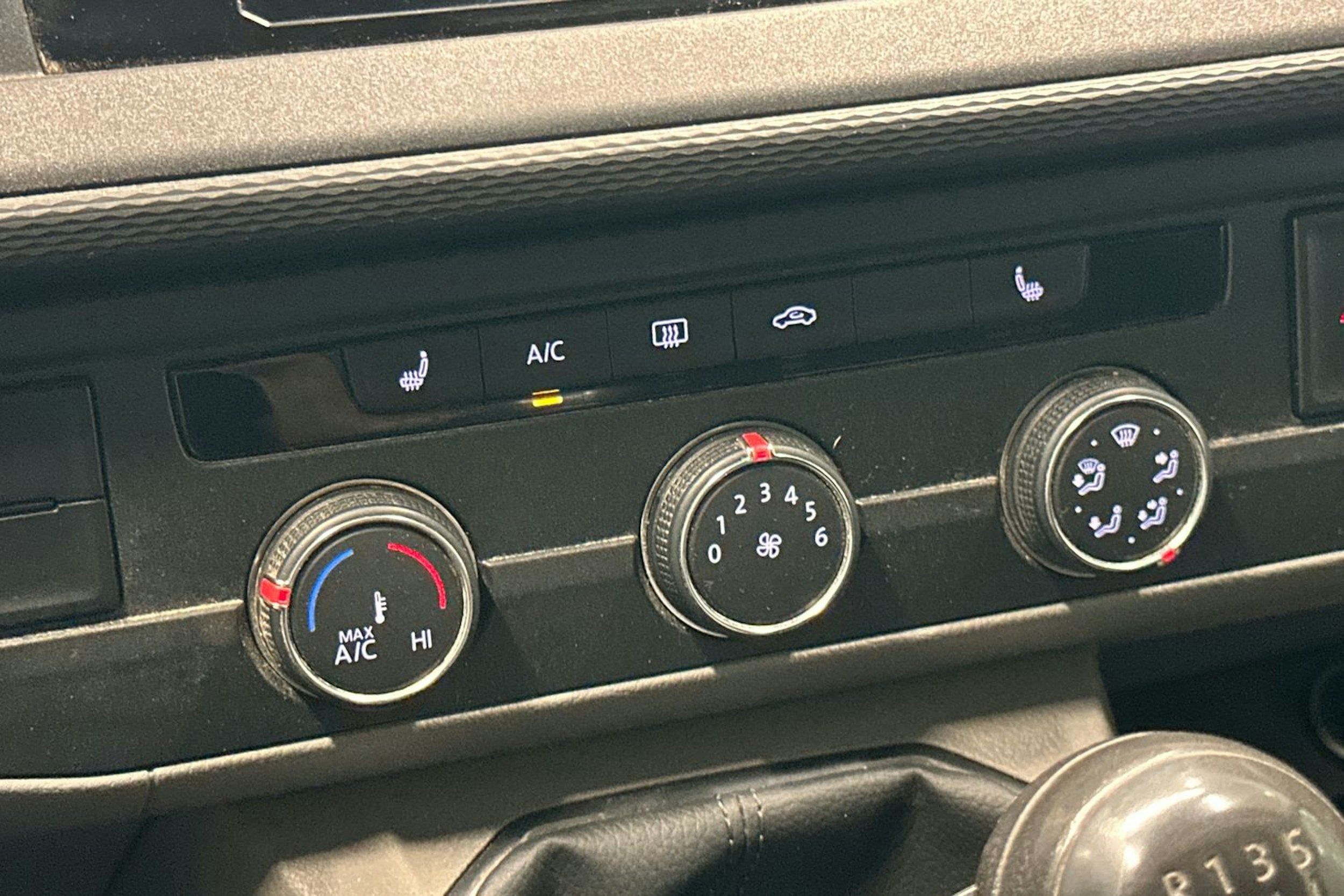 hopea Volkswagen Transporter 2020 kuva 22.