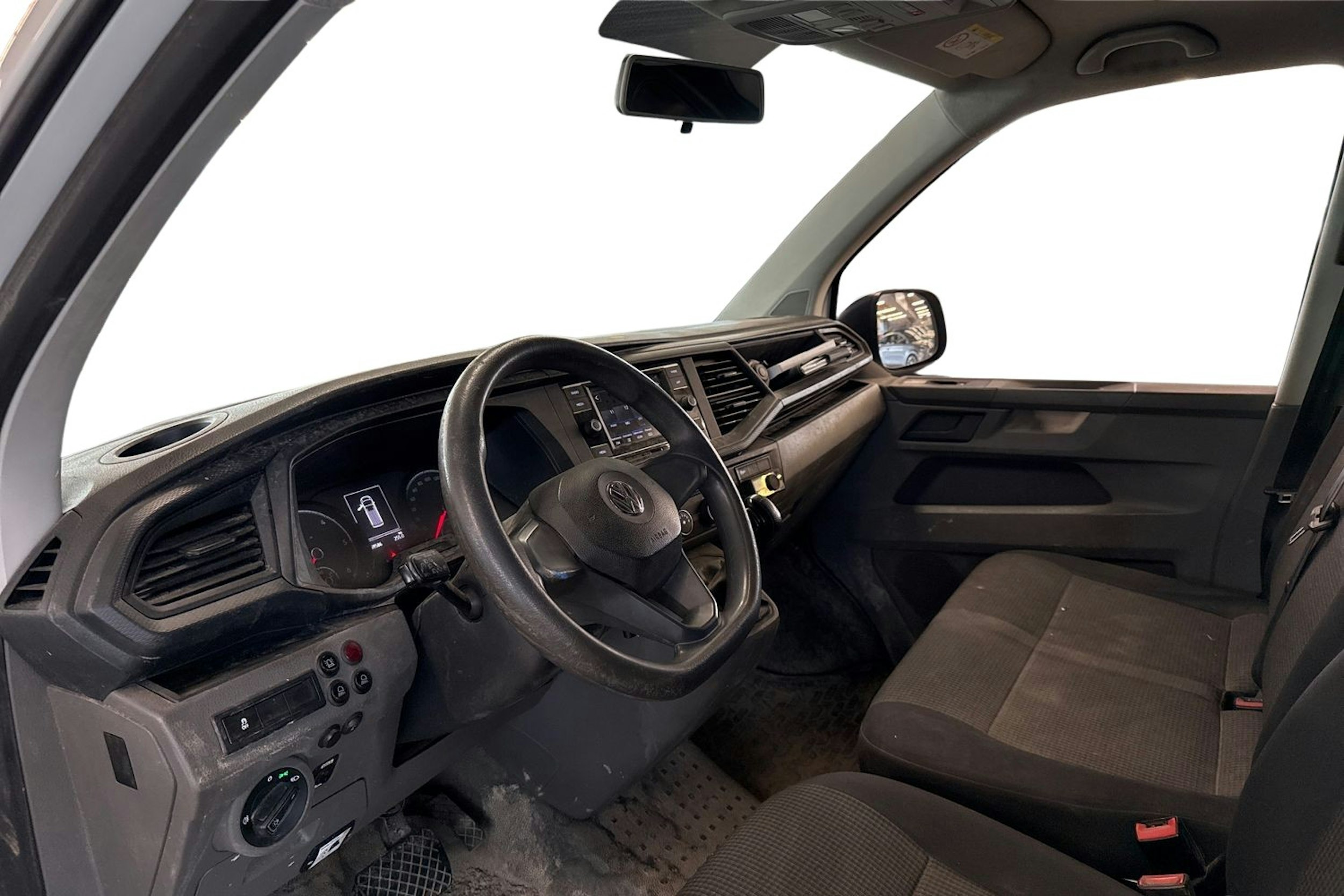 valkoinen Volkswagen Transporter 2020 kuva 3.