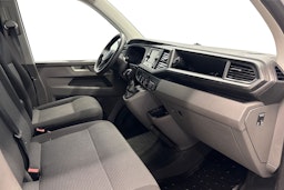 valkoinen Volkswagen Transporter 2020 kuva 9.