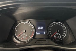 valkoinen Volkswagen Transporter 2020 kuva 14.