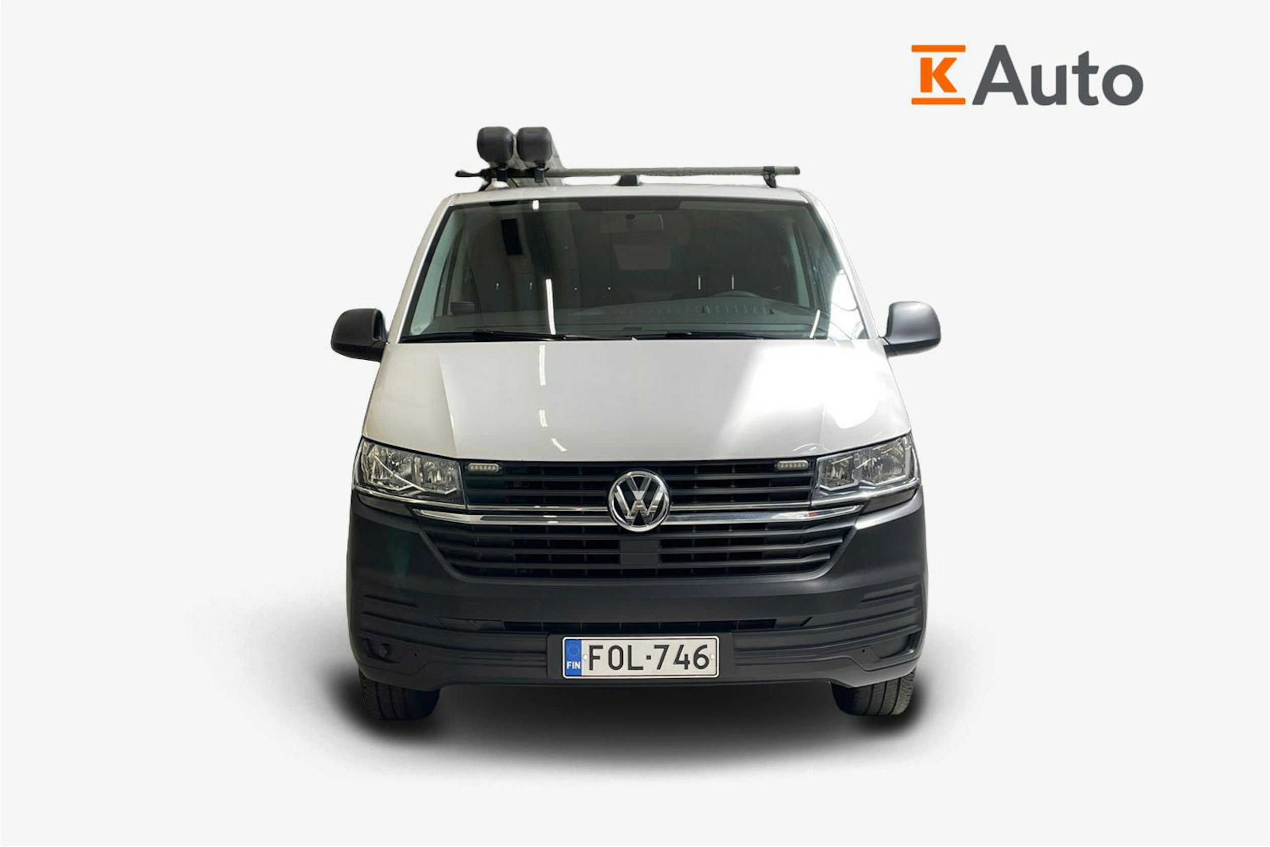 valkoinen Volkswagen Transporter 2020 kuva 5.