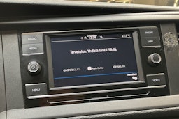 valkoinen Volkswagen Transporter 2020 kuva 21.
