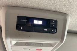 valkoinen Volkswagen Transporter 2020 kuva 23.