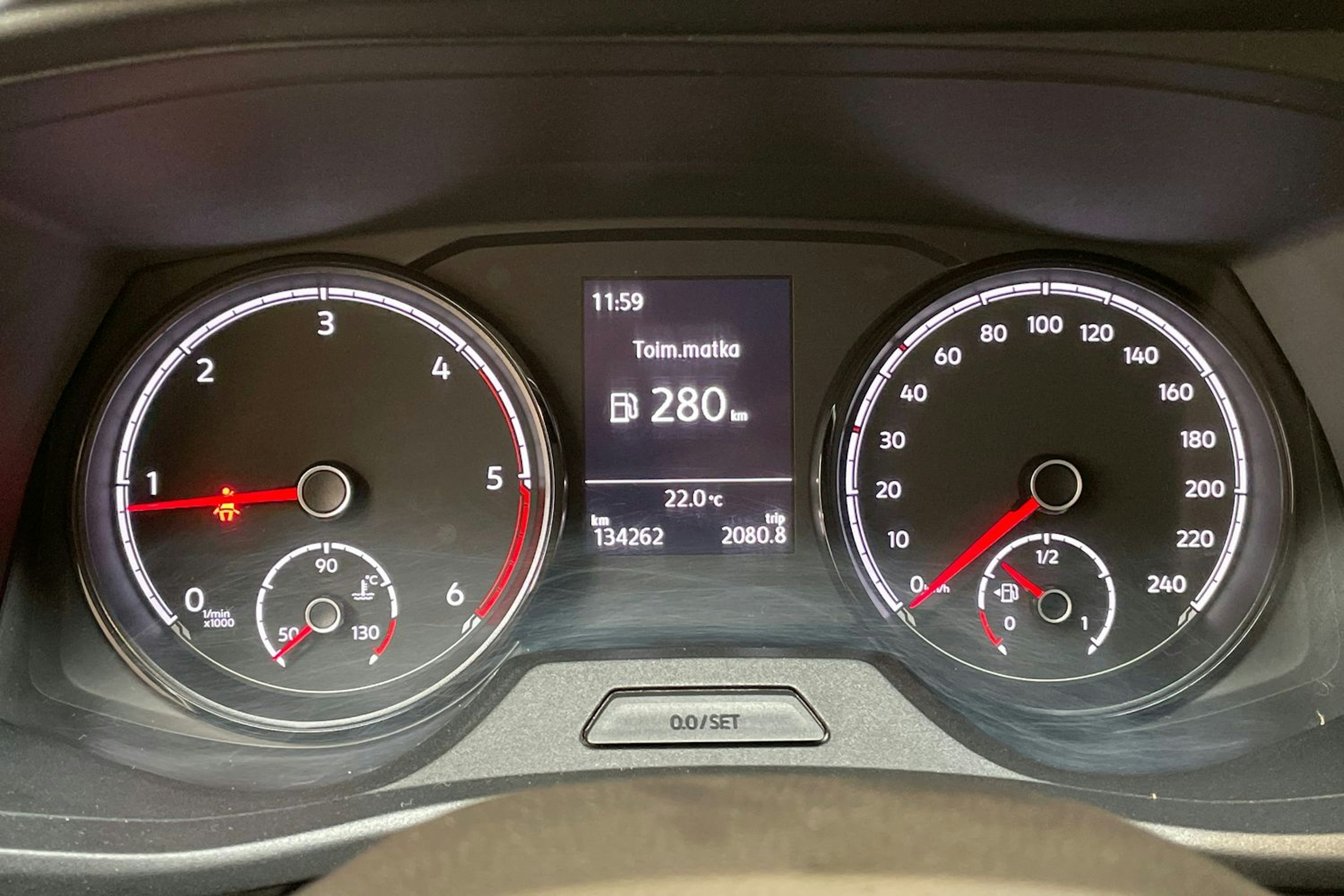 musta Volkswagen Transporter 2020 kuva 16.