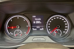 musta Volkswagen Transporter 2020 kuva 16.