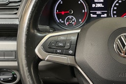 musta Volkswagen Transporter 2020 kuva 17.