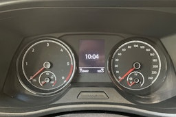 valkoinen Volkswagen Transporter 2020 kuva 13.