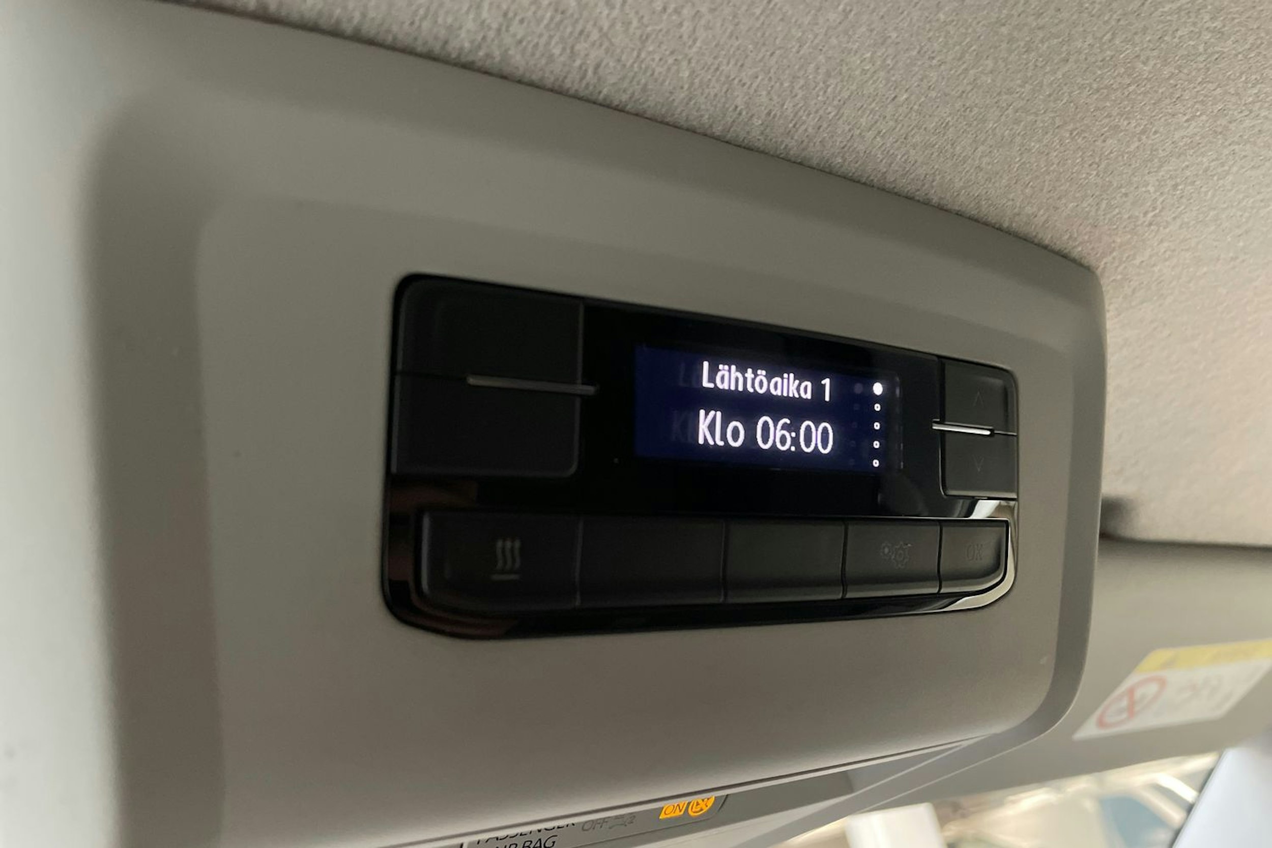 valkoinen Volkswagen Transporter 2020 kuva 17.