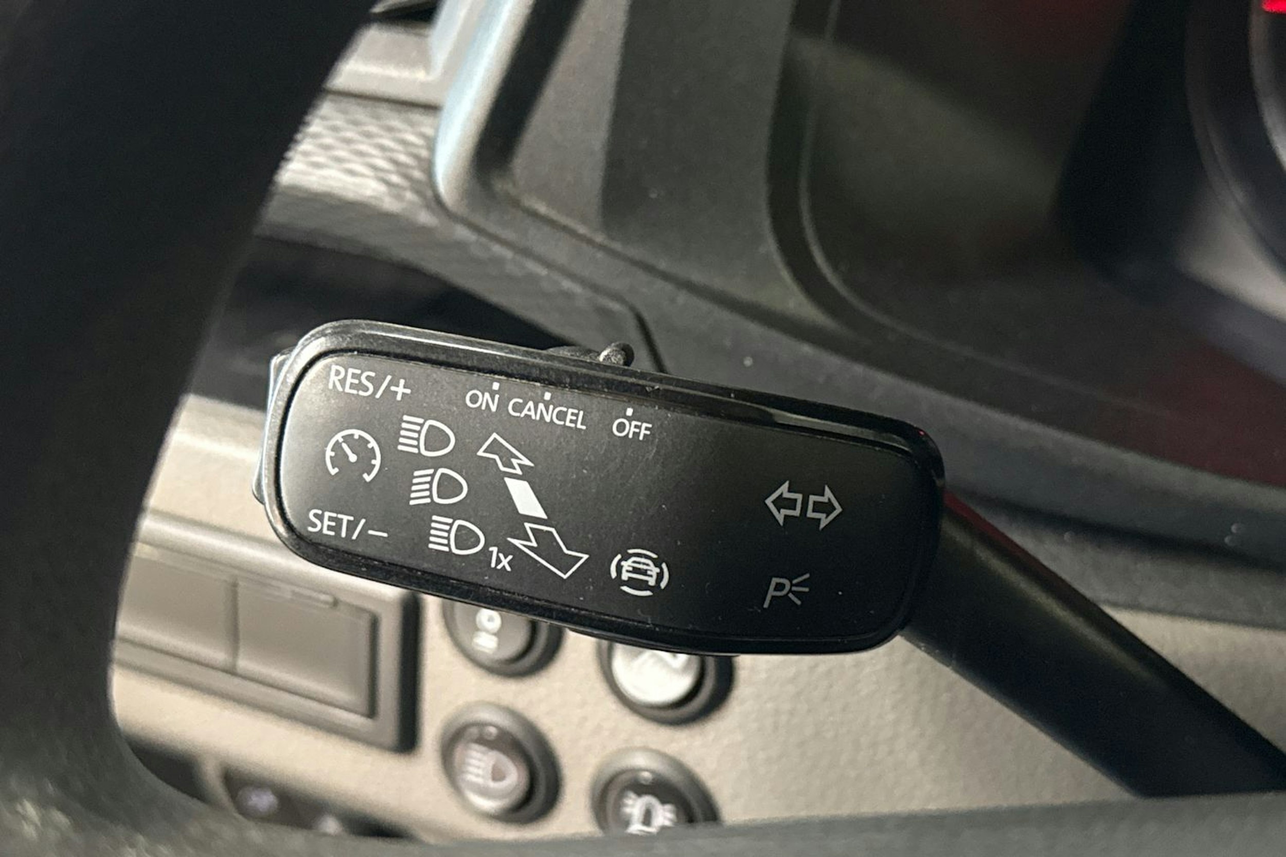 met. harmaa Volkswagen Transporter 2020 kuva 16.