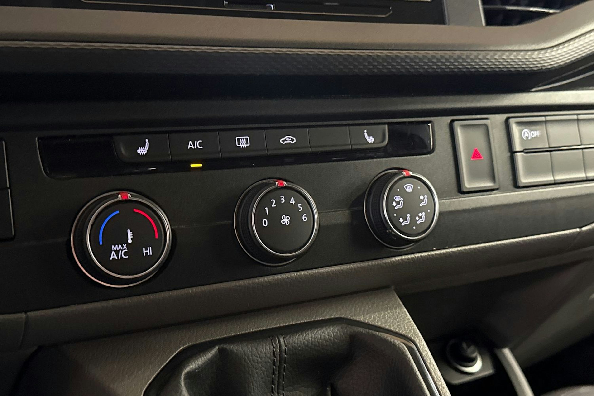 met. harmaa Volkswagen Transporter 2020 kuva 22.